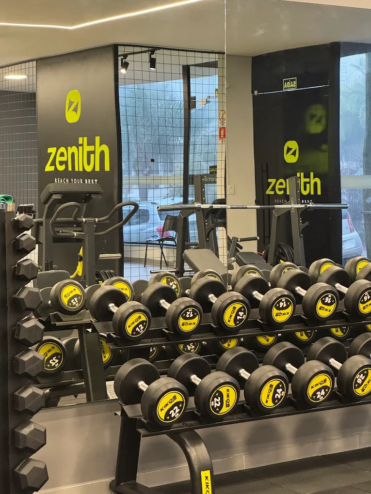 Painel da Zenith com logotipo